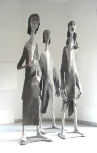 004 three women,large.2x.1399906949
